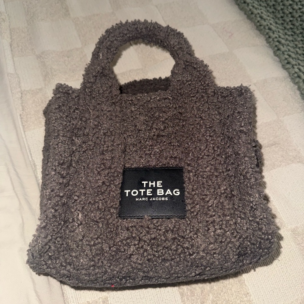 Marc Jacobs Textured Gray Tote Bag